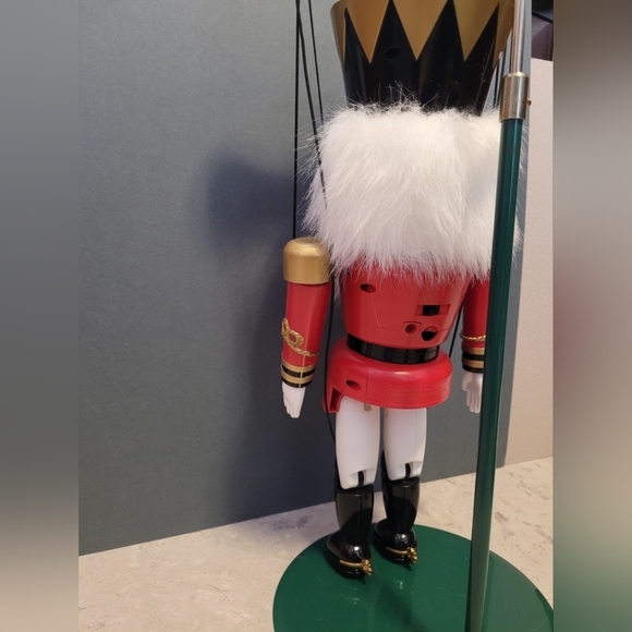 Telco 2001 Animated Musical Nutcracker Marionette Red Christmas Decor - Picture 9 of 10